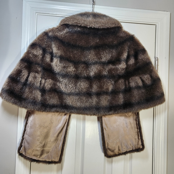 Vintage 1960s Brown Faux Fur Cape Stole Shawl Wrap Regina Glenara - Picture 3 of 5